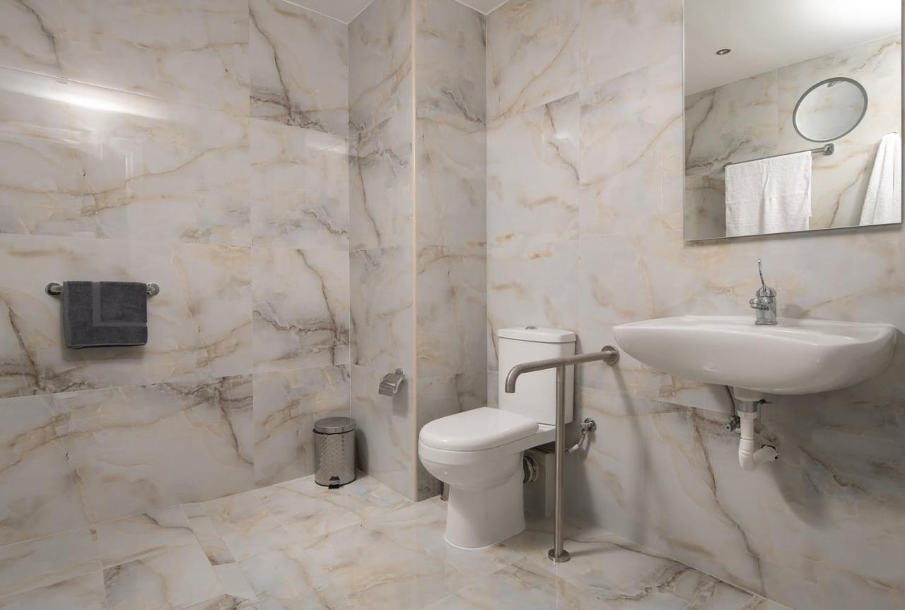 Crist Luxury Apartment
